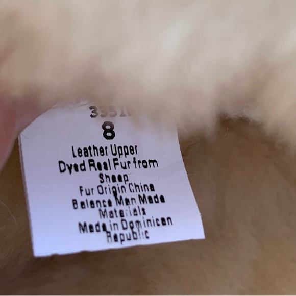 Minnetonka Tan Sheep Shearling Fur Lined Women's Slippers Shoes 8 - Picture 8 of 8